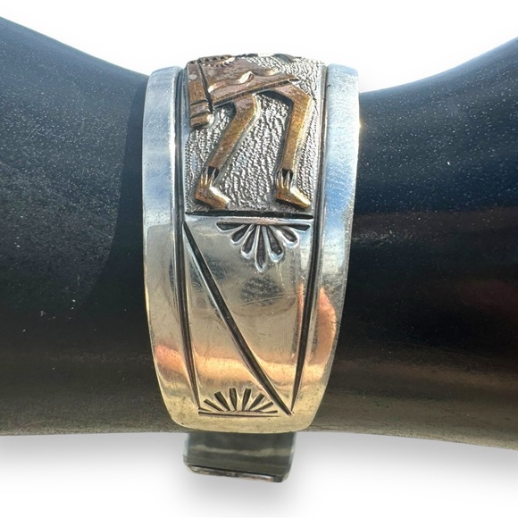 Leo James Vintage Native American Navajo Gold Kokopelli Sterling Silver Bracelet - Picture 7 of 15